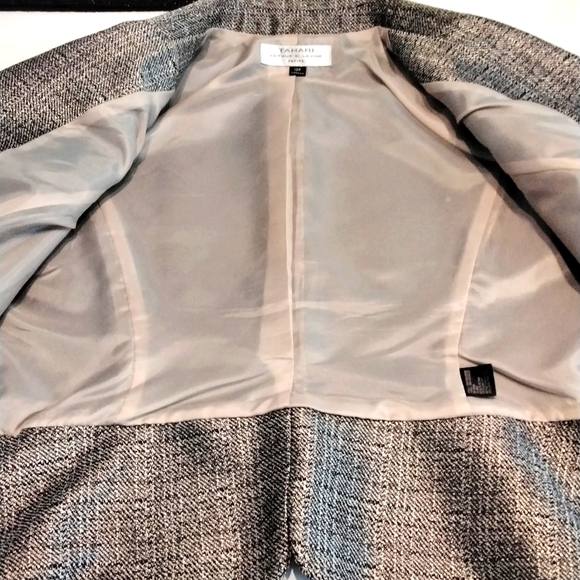 TAHARI Arthur S. Levine 2 piece skirt suit, size 12P - Picture 11 of 16